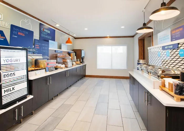 Hotel Express & By Ihg Buffalo