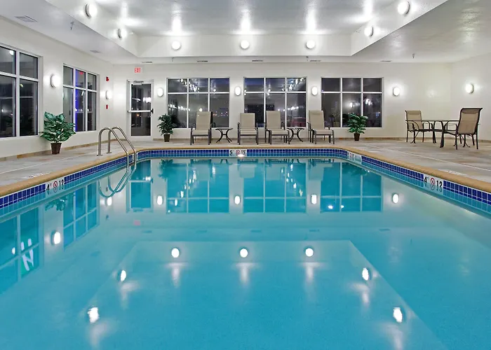Hotel Express & By Ihg 2*