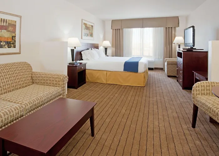 Express & By Ihg Hotel 2*