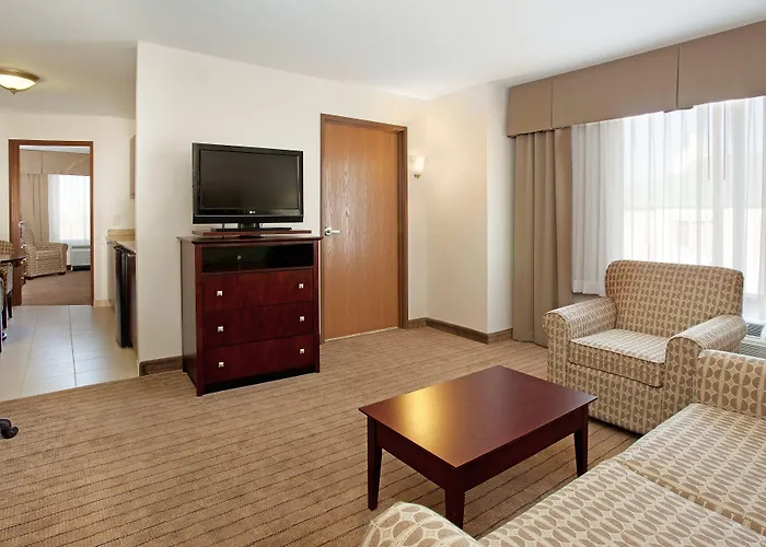 Express & By Ihg 2*