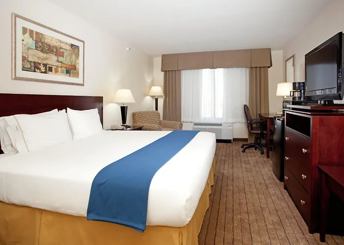 Express & By Ihg Hotel 2*
