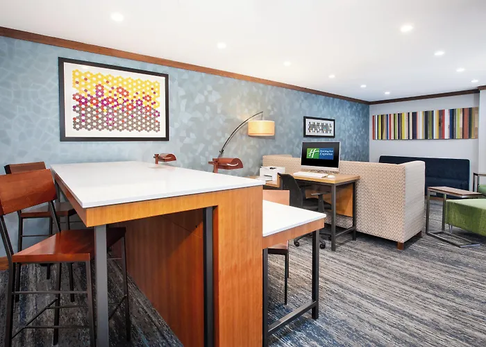 Express & By Ihg