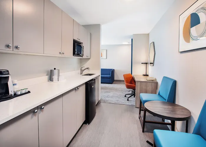 Express & By Ihg Buffalo