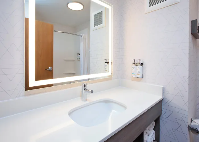 Express & By Ihg Hotel Buffalo