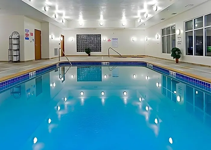 Hotel Express & By Ihg