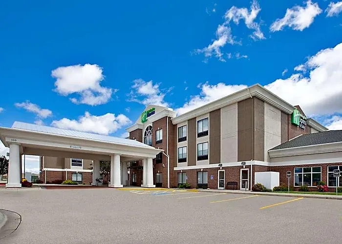 Hotel Express & By Ihg 2*