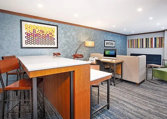 Express & By Ihg Buffalo