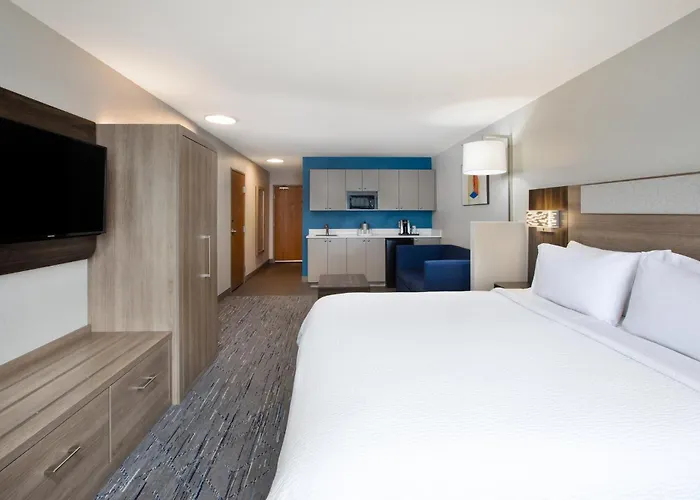 Express & By Ihg Hotel