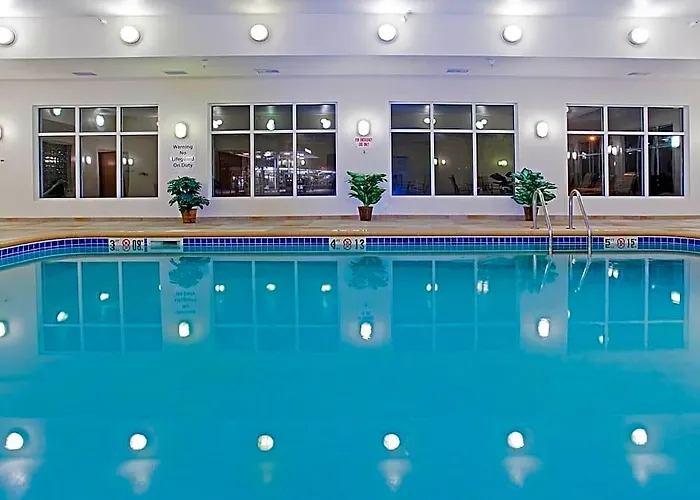 Hotel Express & By Ihg