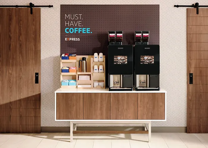 Express & By Ihg Buffalo